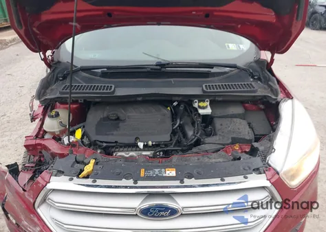 2018 Ford Escape Se z USA, uszkodzony, nr VIN 1FMCU9GD8JUD46866